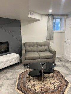 Richmond Hill, ON L4E 0G9,11 Drizzel CRES #Basement