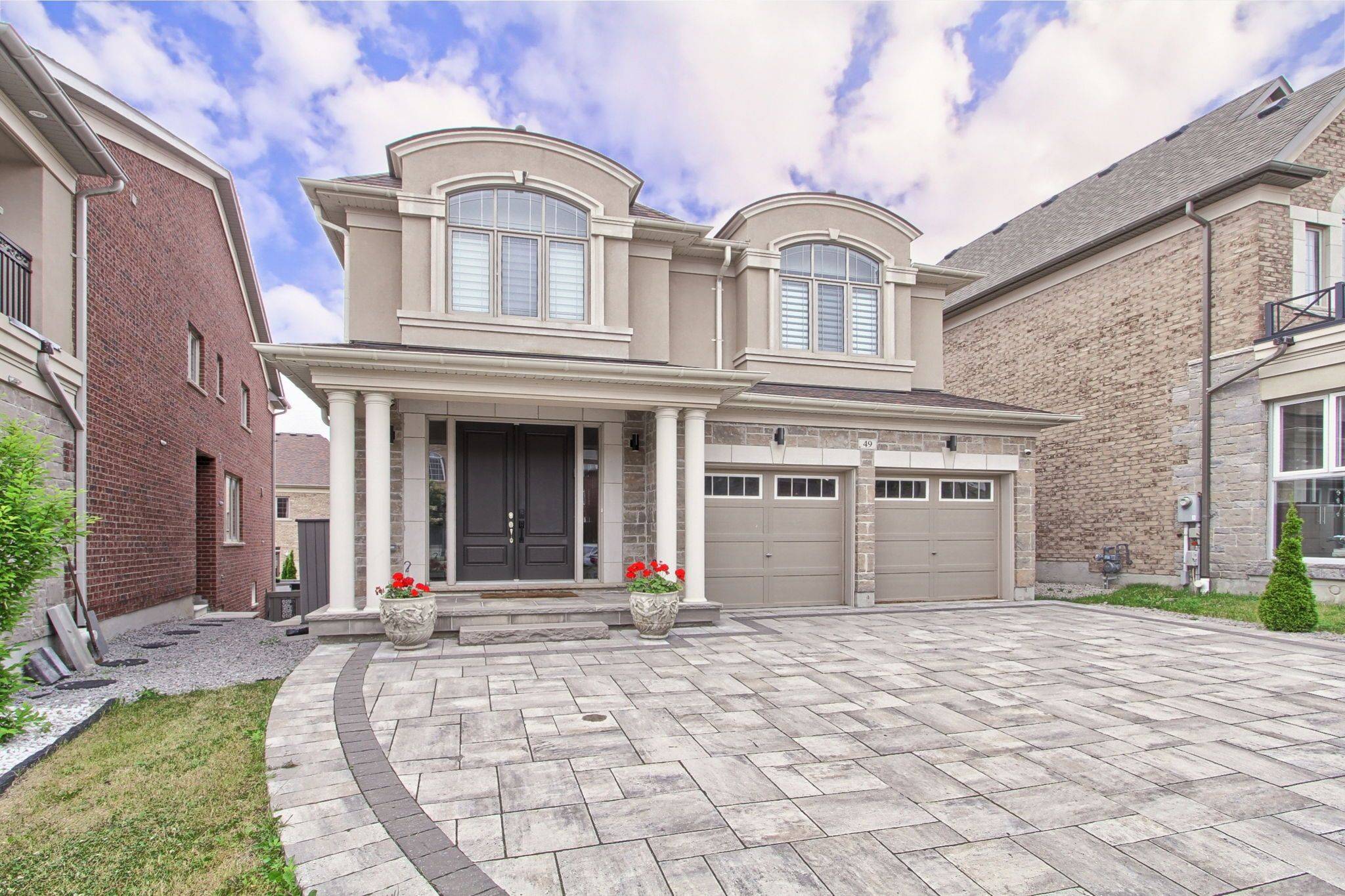 Vaughan, ON L6A 4X2,49 Strong AVE