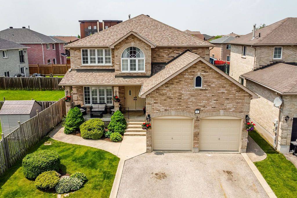 6 Serena LN, Barrie, ON L4N 0V6