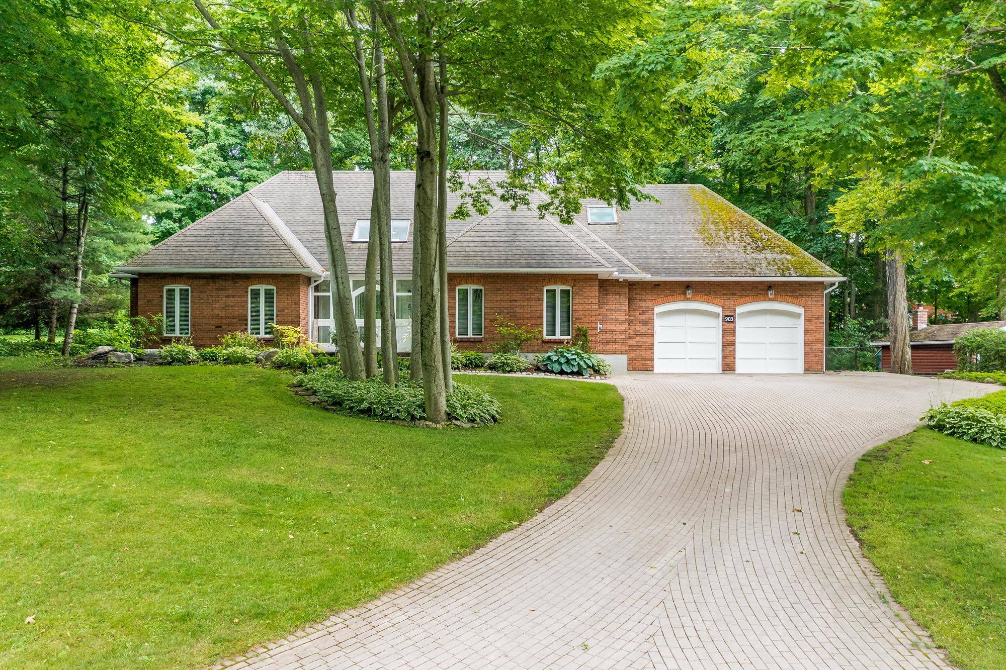 Midland, ON L4R 1B7,903 Victoria ST