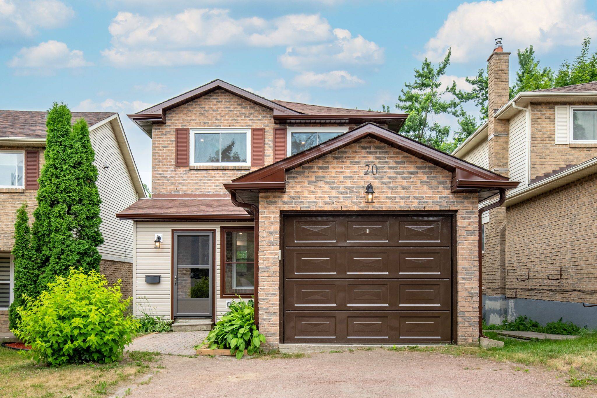20 Fox RUN, Barrie, ON L4N 5L5