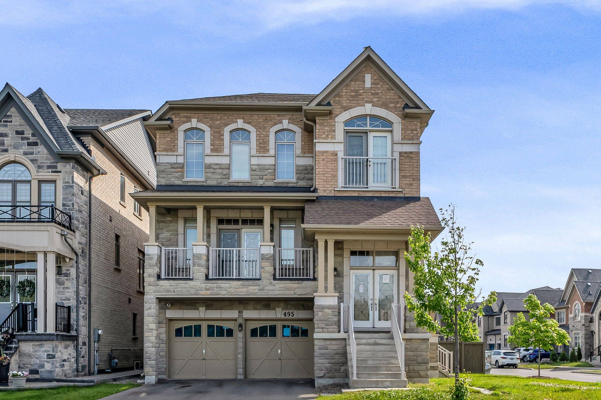 495 Queen Mary DR, Brampton, ON L7A 4Y1
