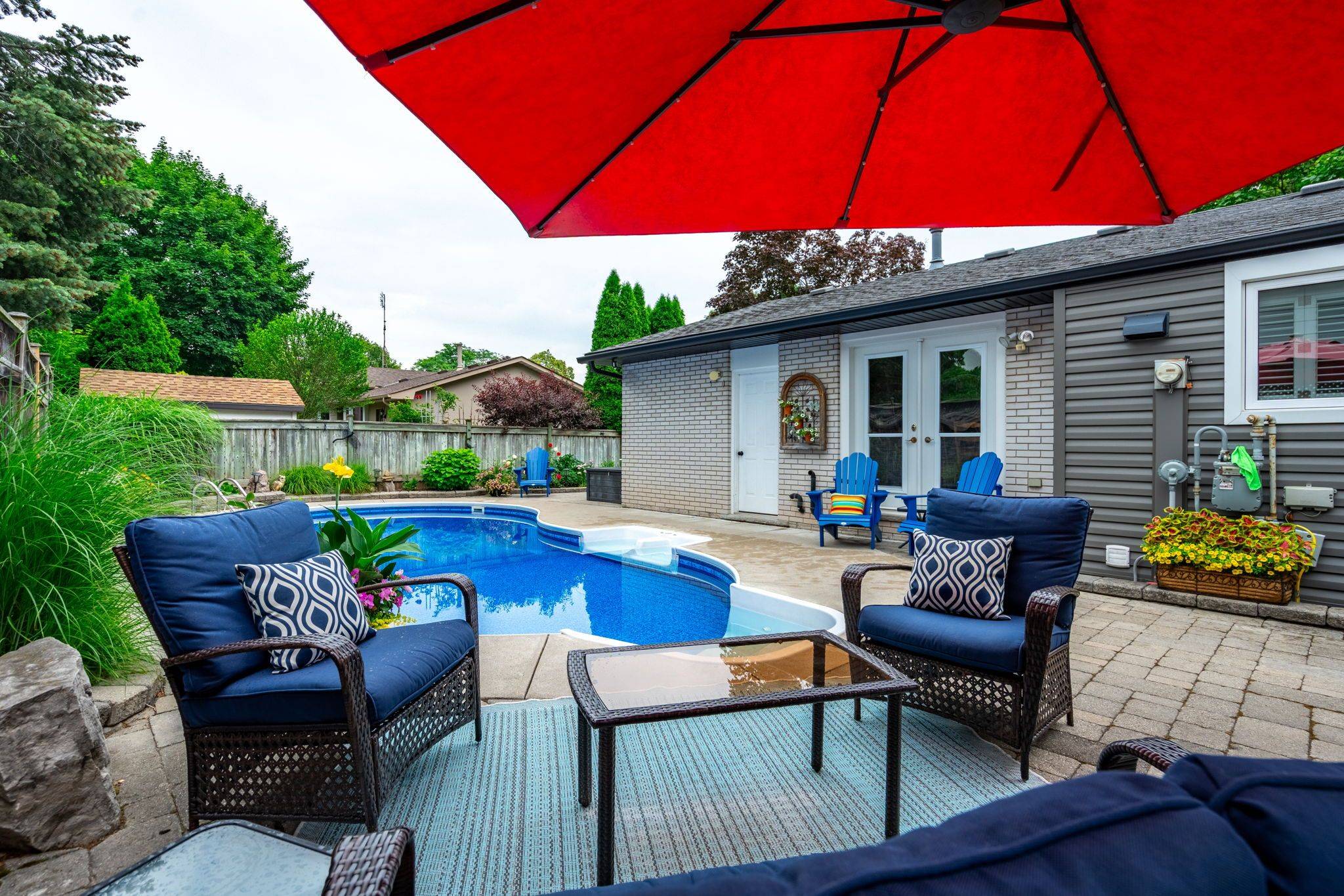 3237 Woodward AVE, Burlington, ON L7N 2M6