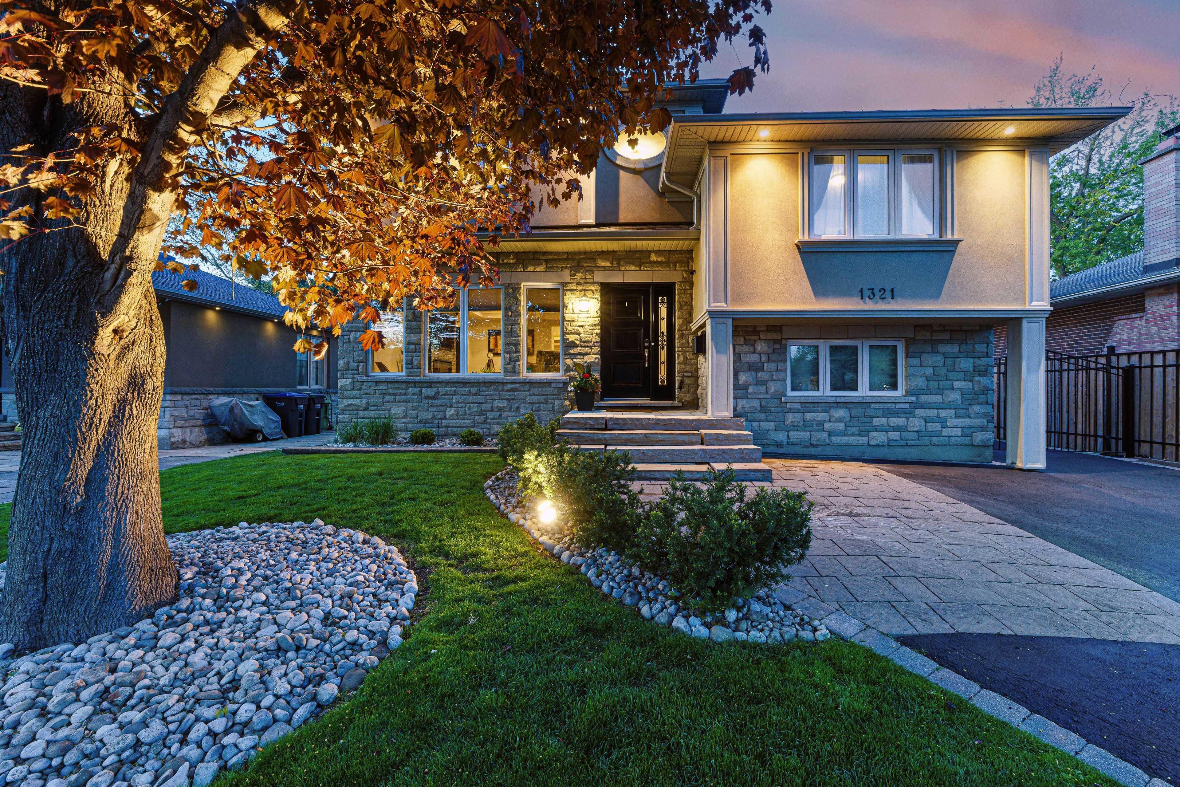 1321 Canford CRES, Mississauga, ON L5J 3M9
