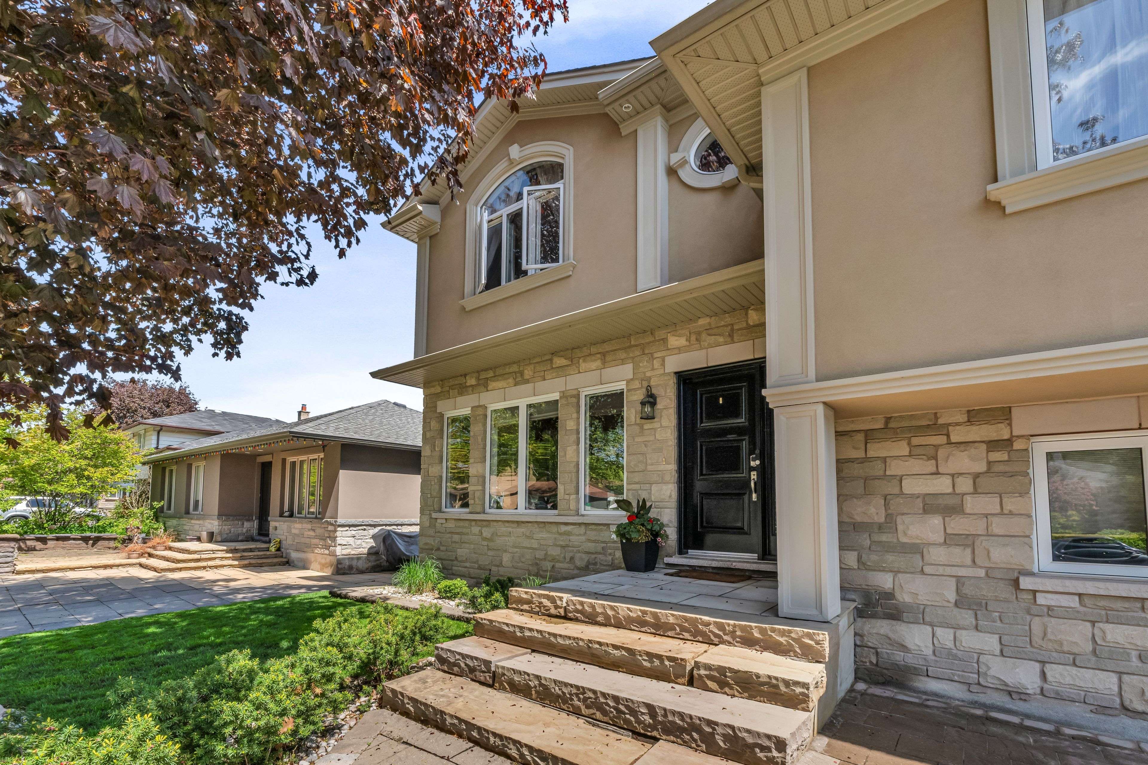 Mississauga, ON L5J 3M9,1321 Canford CRES