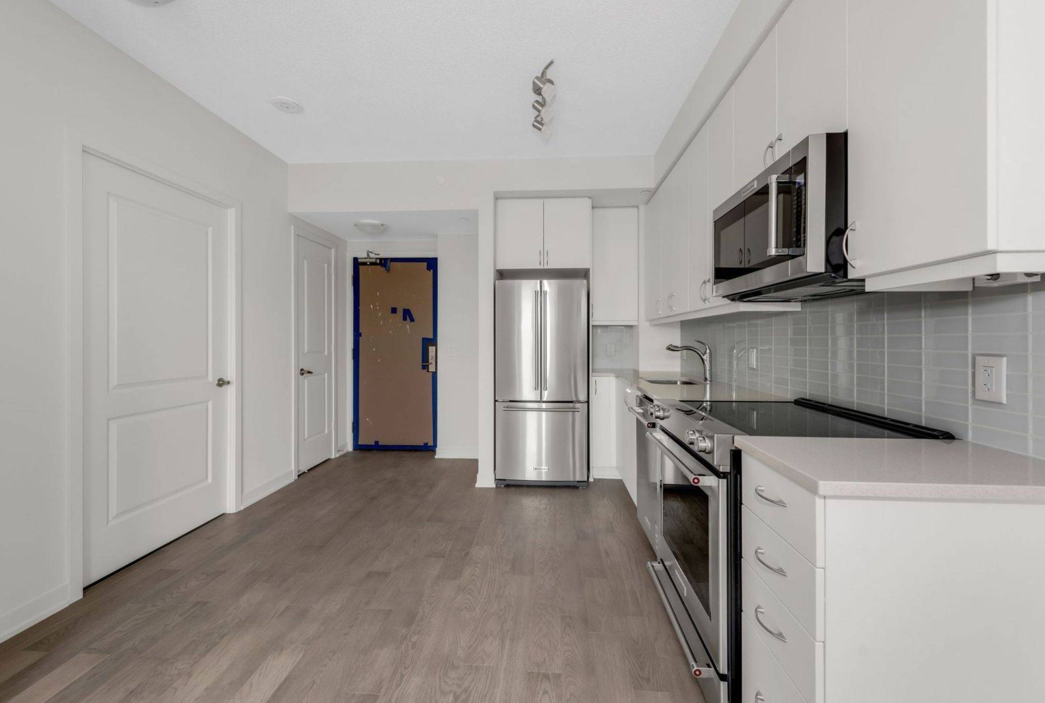 Toronto W06, ON M8V 0G9,38 Annie Craig DR #PH1-10