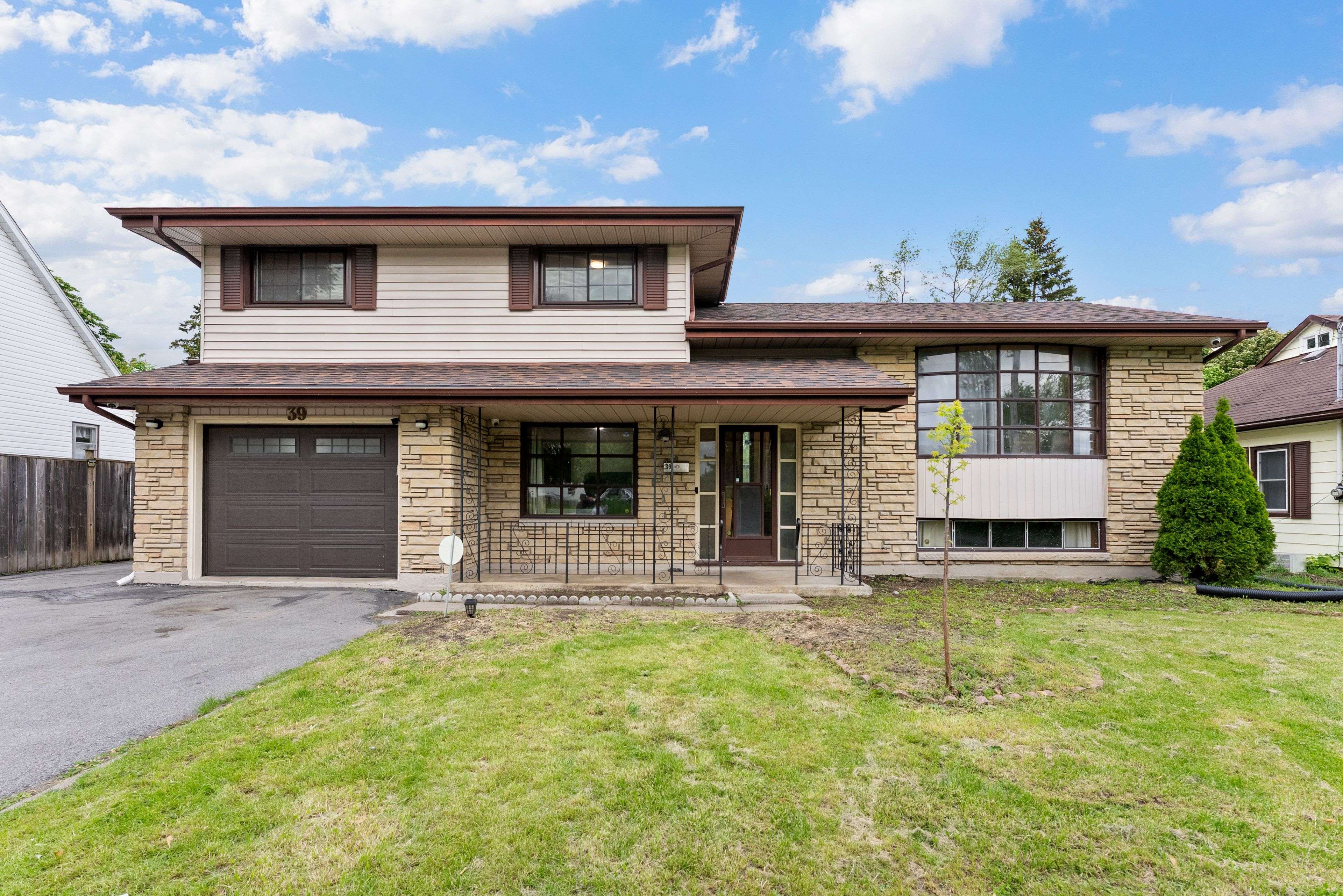 39 Lemoine ST, Belleville, ON K8P 4G8