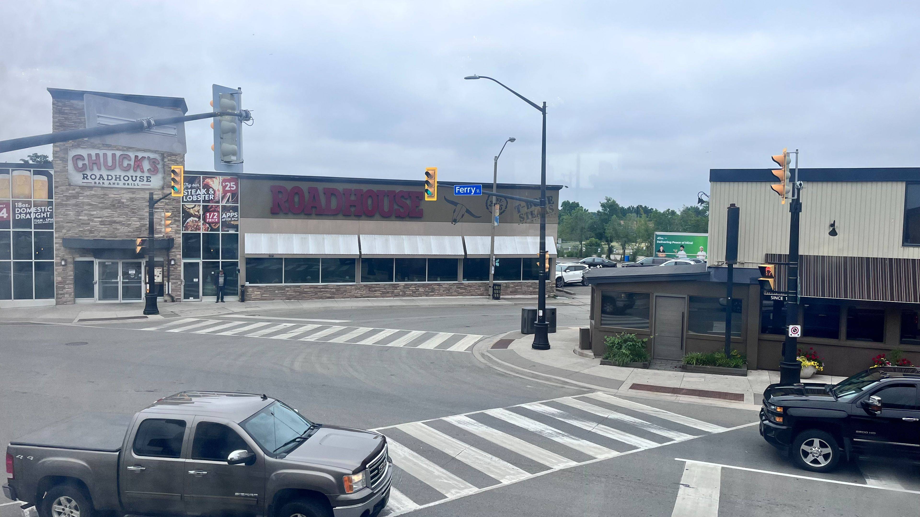 Niagara Falls, ON L2G 3W4,5284 Ferry ST #A and C