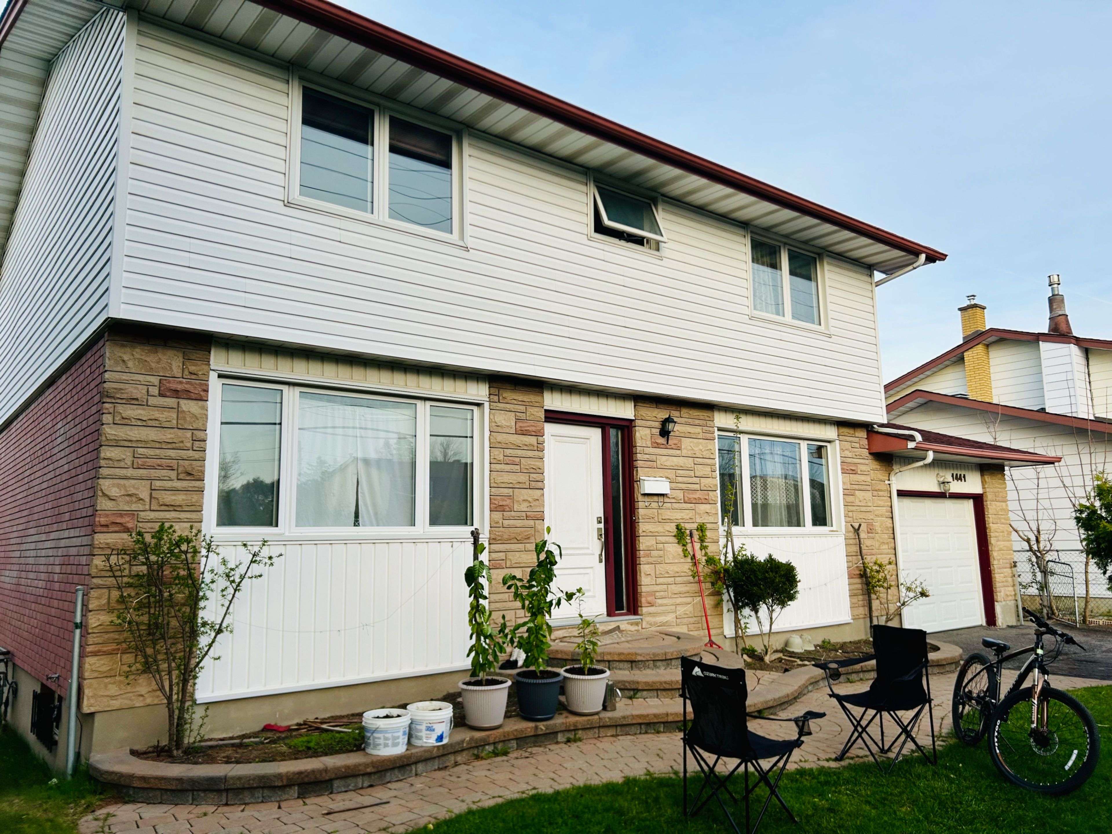 1441 FISHER AVE, Mooneys Bay - Carleton Heights And Area, ON K2C 1X3
