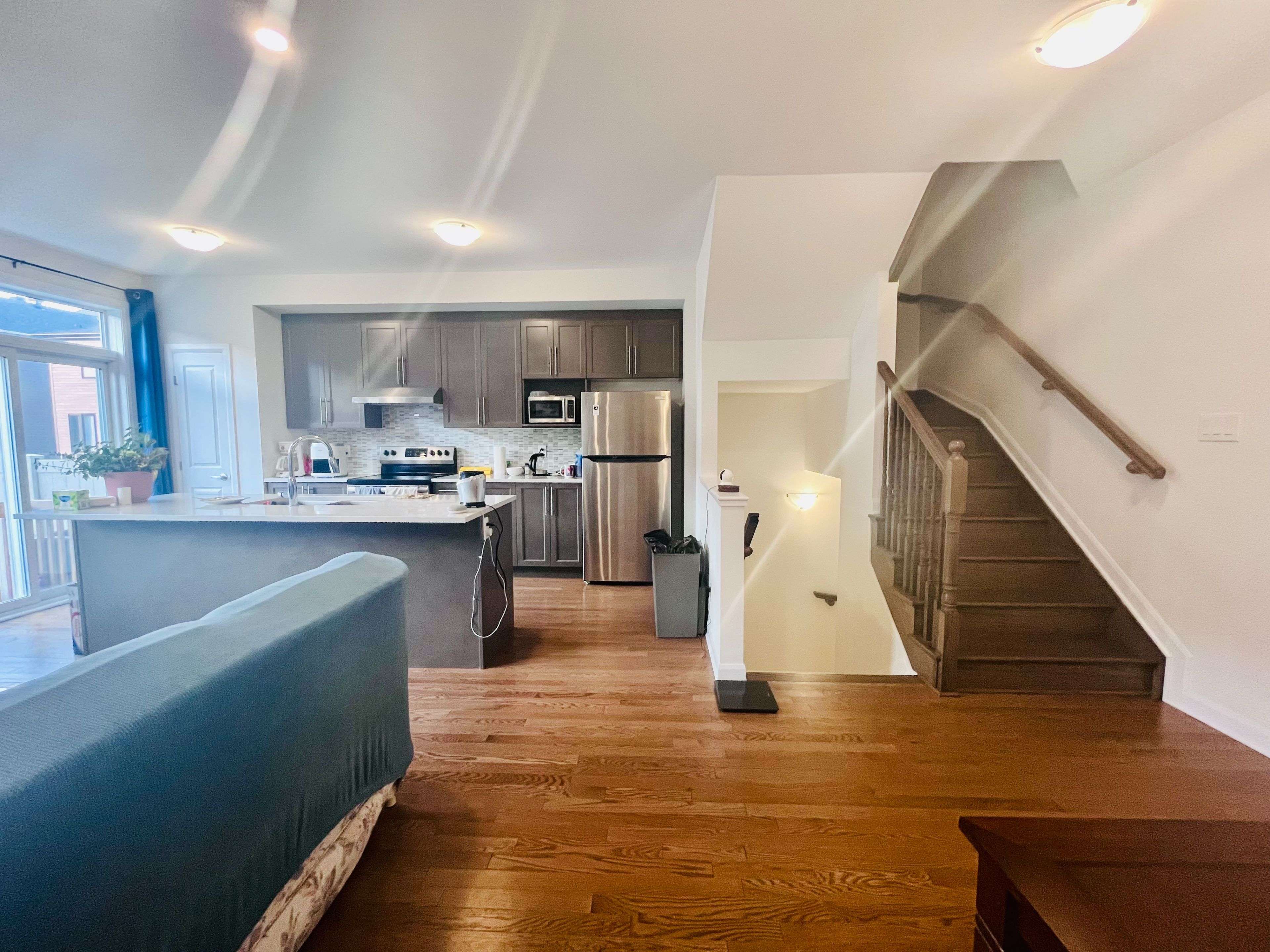 Kanata, ON K2T 0P9,237 CALVINGTON AVE