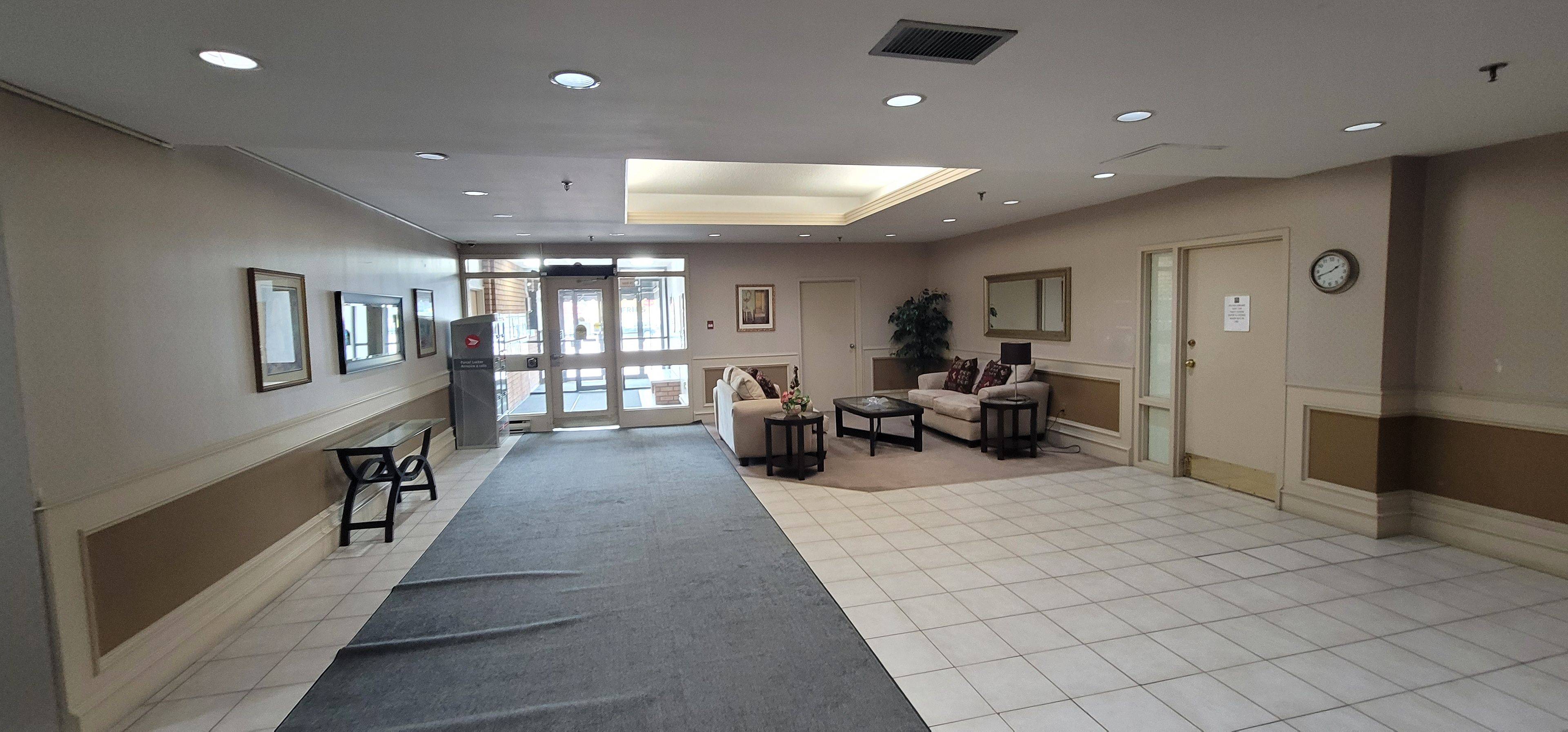 Hamilton, ON L8N 1J9,432 Main ST E #602