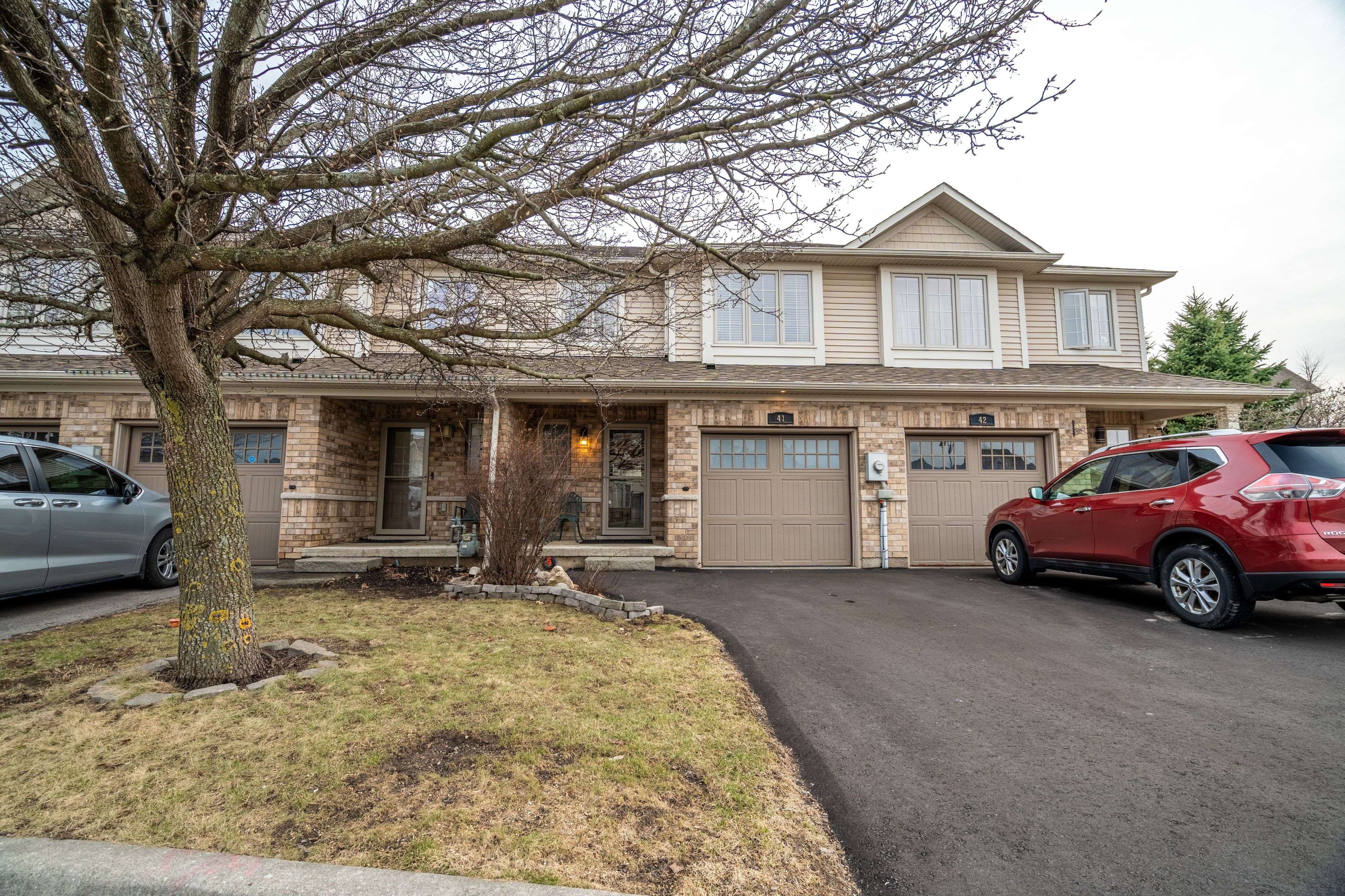 Hamilton, ON L0R 1C0,222 Fall Fair WAY #41