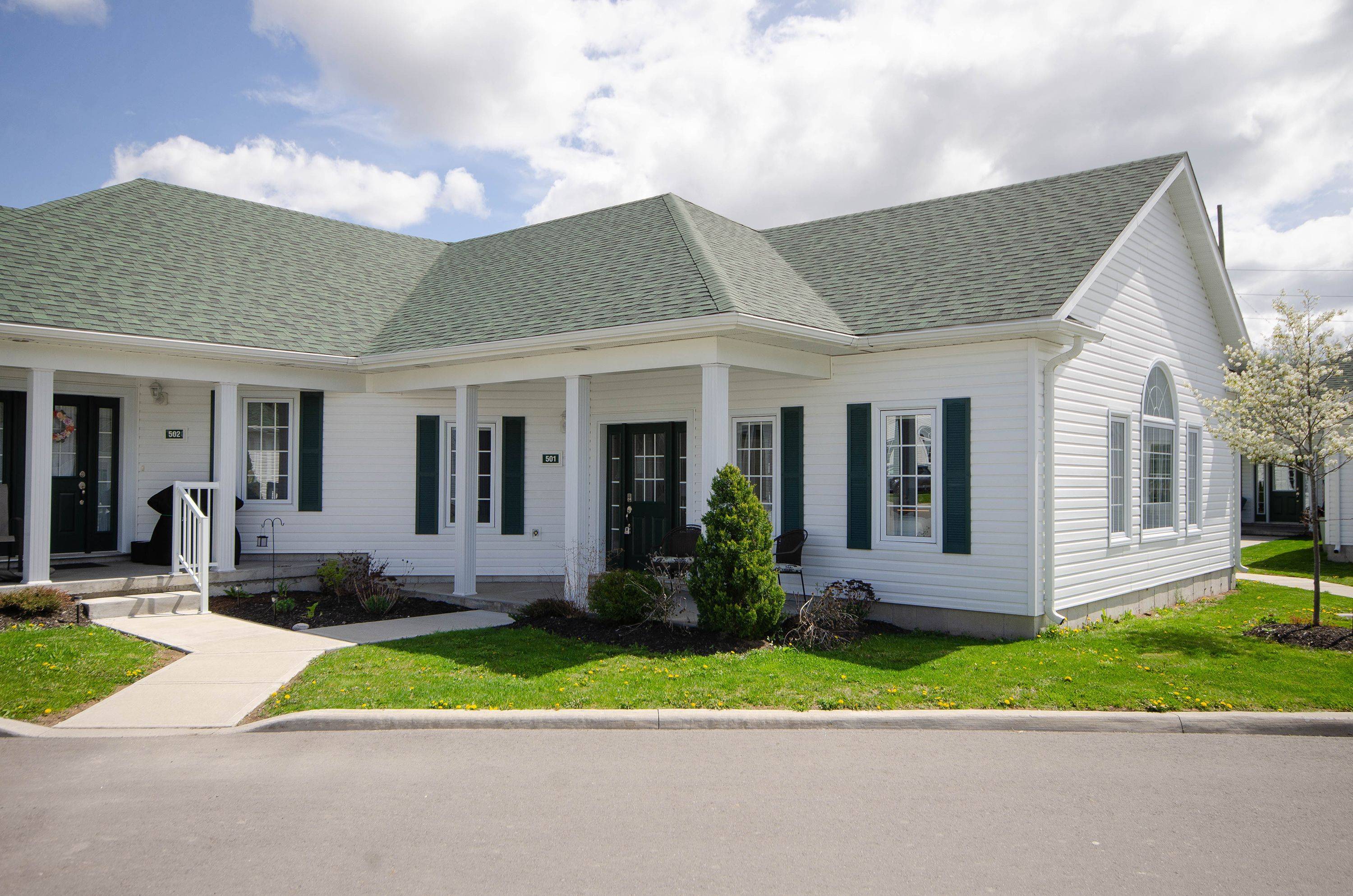 Port Hope, ON L1A 0E1,300 Croft ST #501