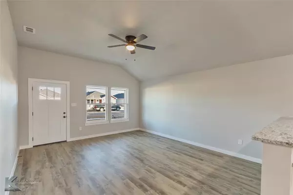 Abilene, TX 79602,256 Showdown Road