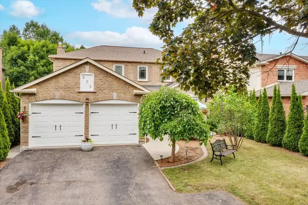 875 Knotwood CT, Whitby, ON L1N 6T8