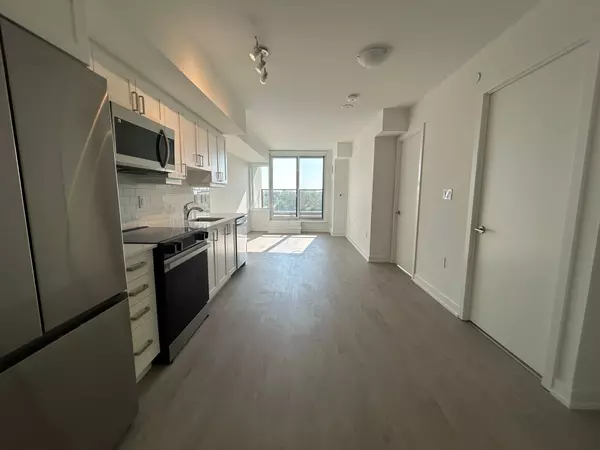 Toronto W04, ON M6B 0B1,556 Marlee AVE #716