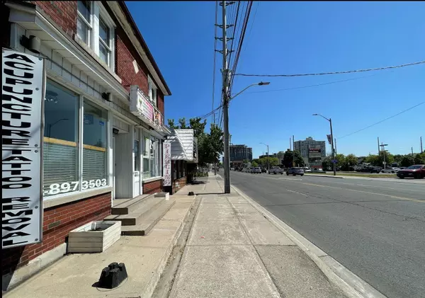 37 Dundas ST W, Mississauga, ON L5B 1H2