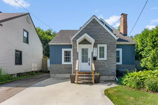 5196 Valley WAY, Niagara Falls, ON L2E 1X2