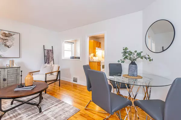 London North, ON N6H 1B5,9 FORWARD AVE