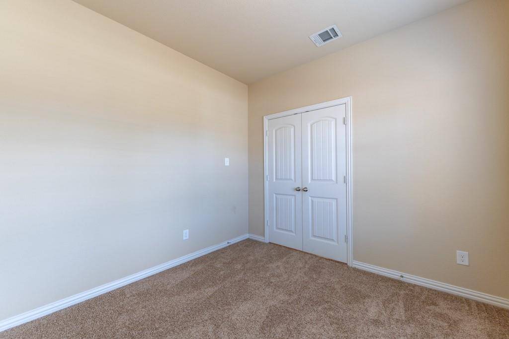 Fort Worth, TX 76106,4224 Mantis Street