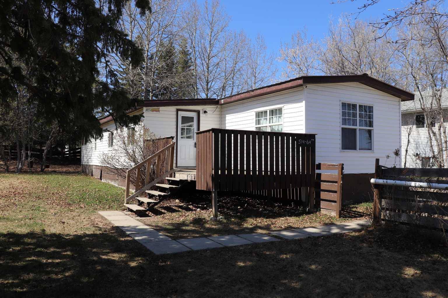514 64 Street, Edson, AB T7E 1M1