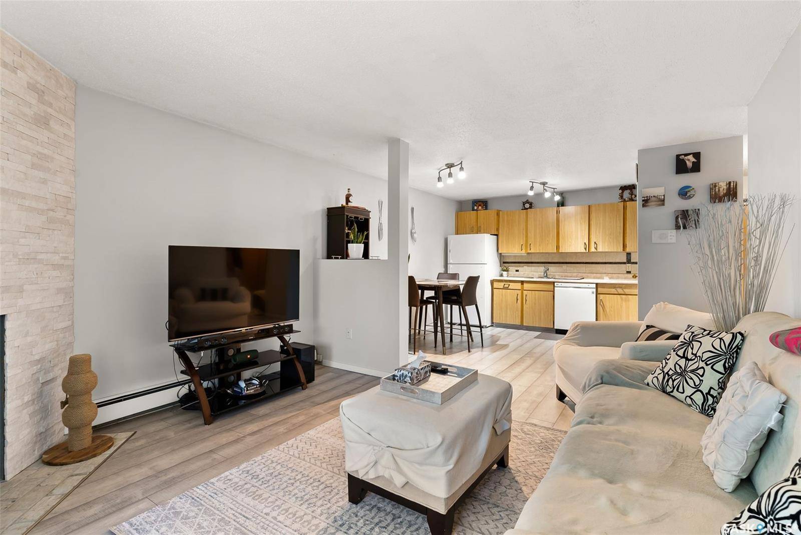 Regina, SK S4V 1N9,2406 Heseltine ROAD #522