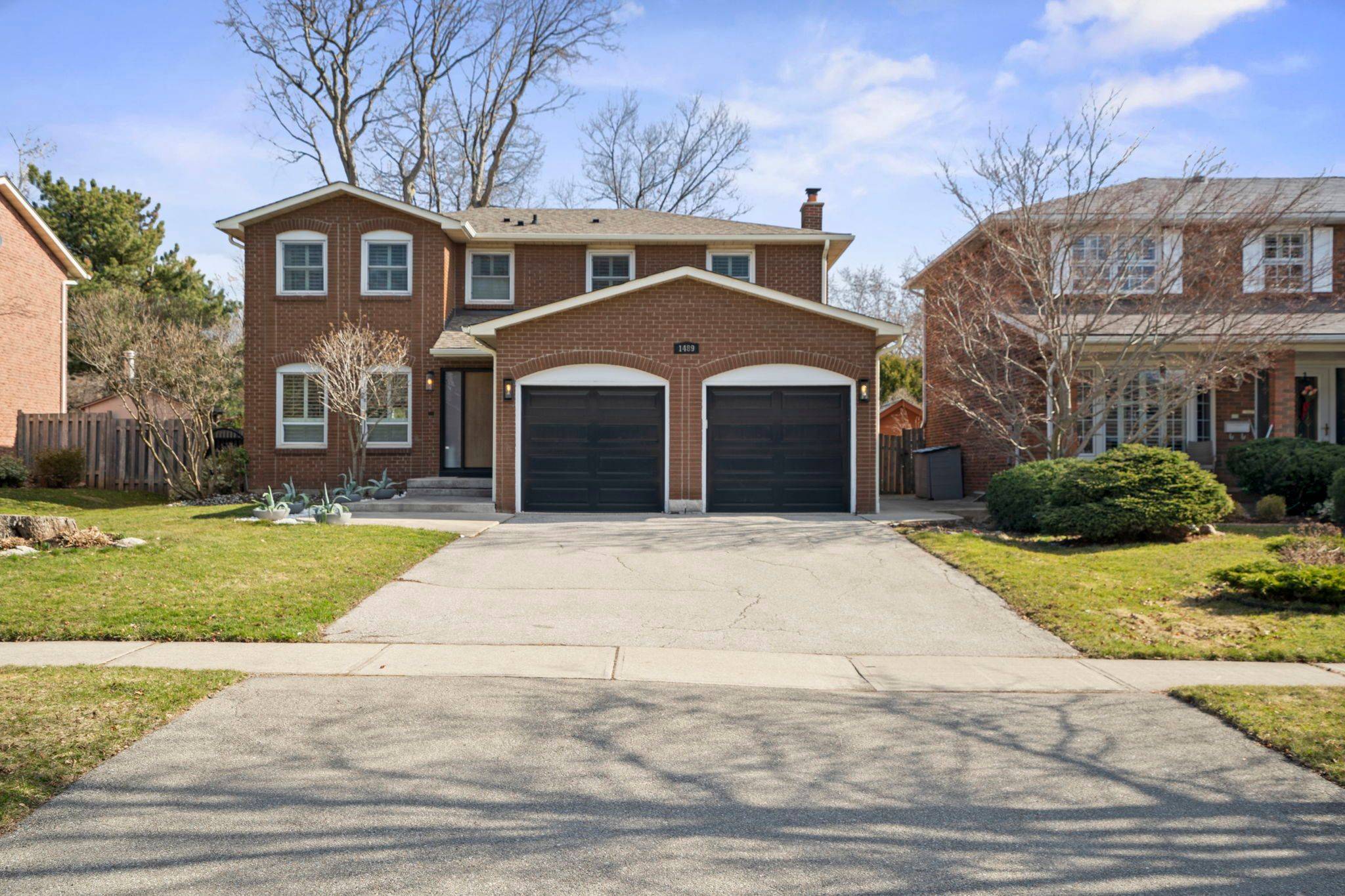 1489 Jasmine CRES, Oakville, ON L6H 3H2