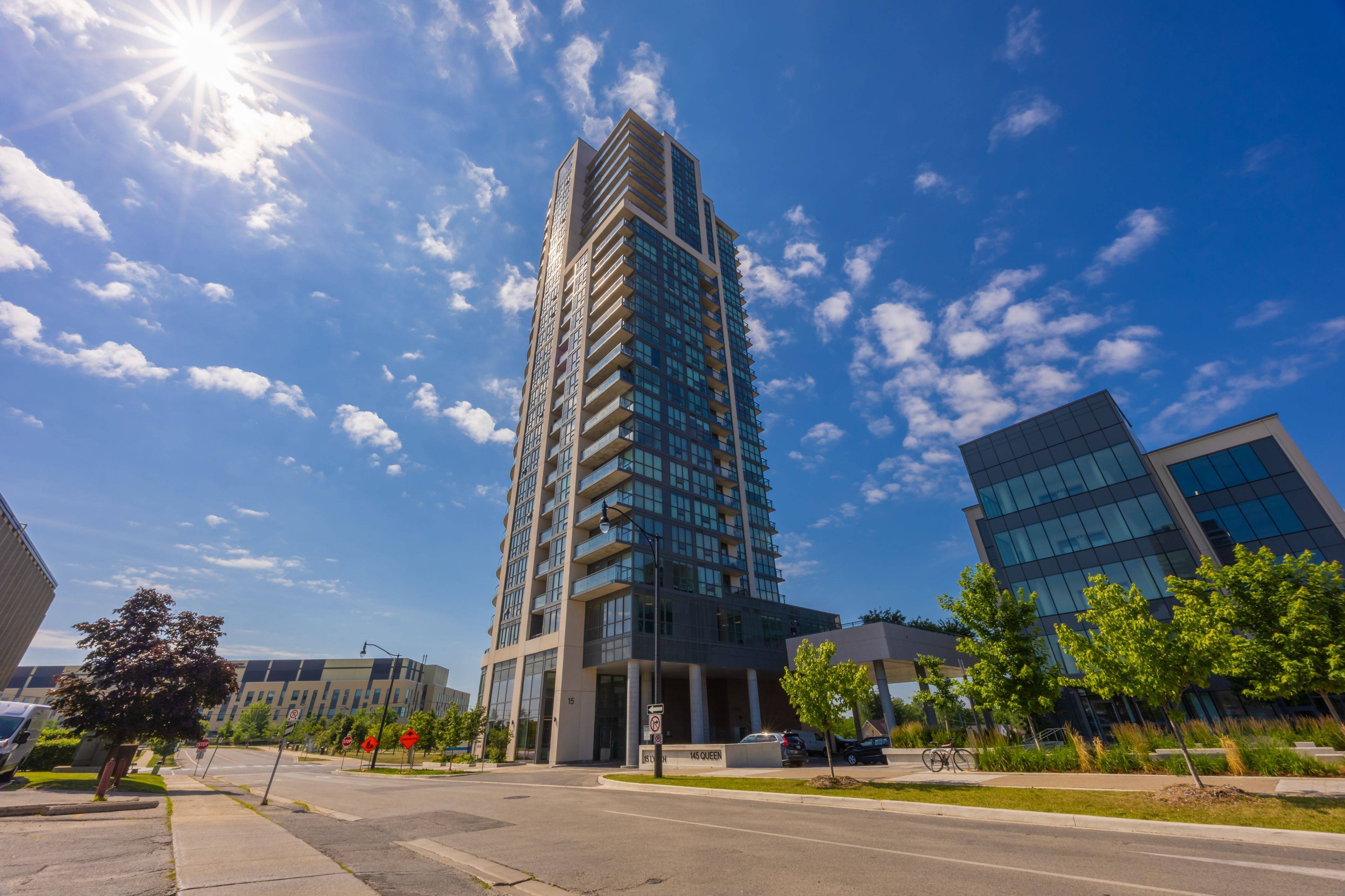 Brampton, ON L6W 0C7,15 Lynch ST #1402