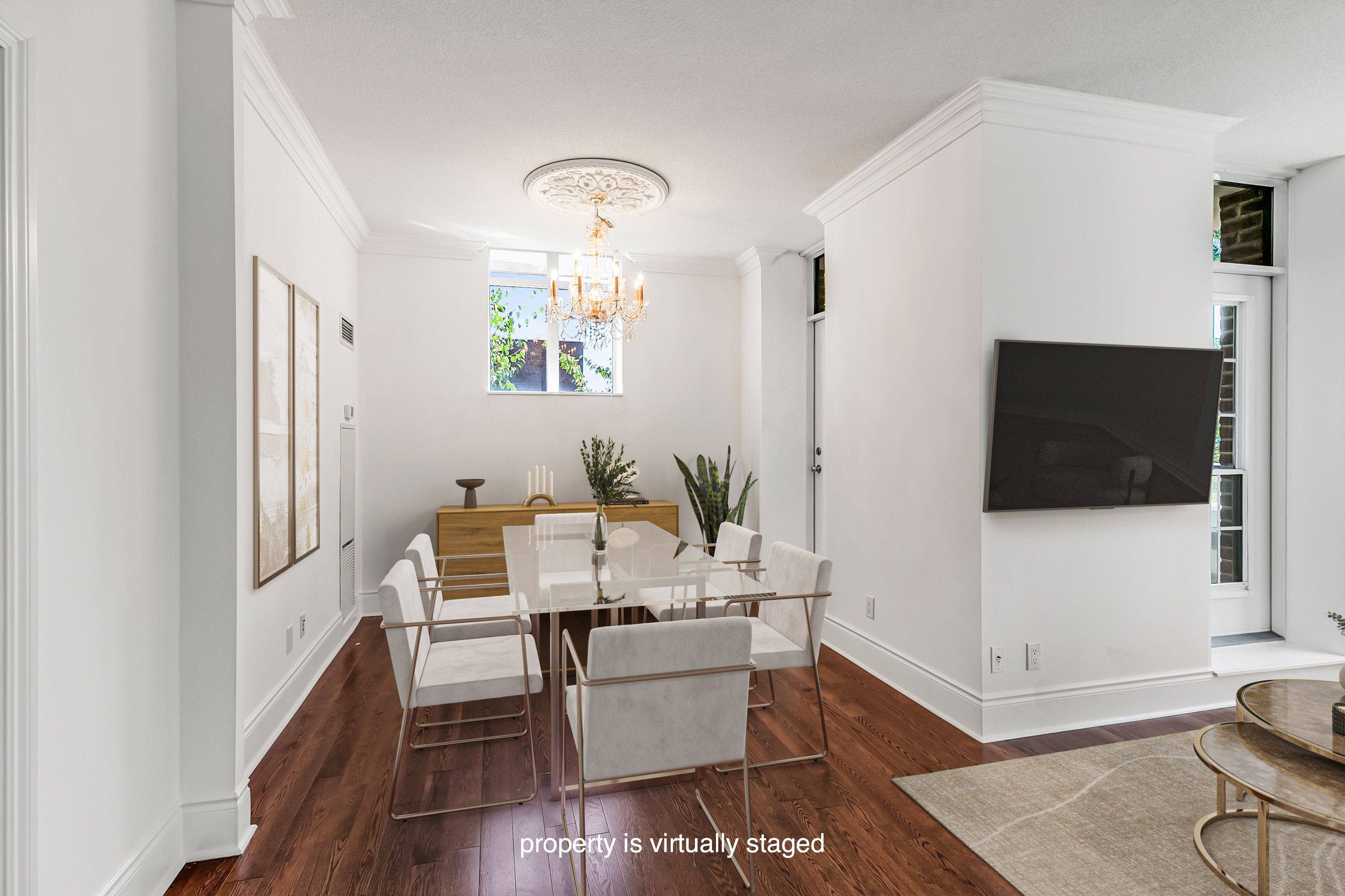 Toronto W08, ON M8X 3A3,25 Earlington AVE #318