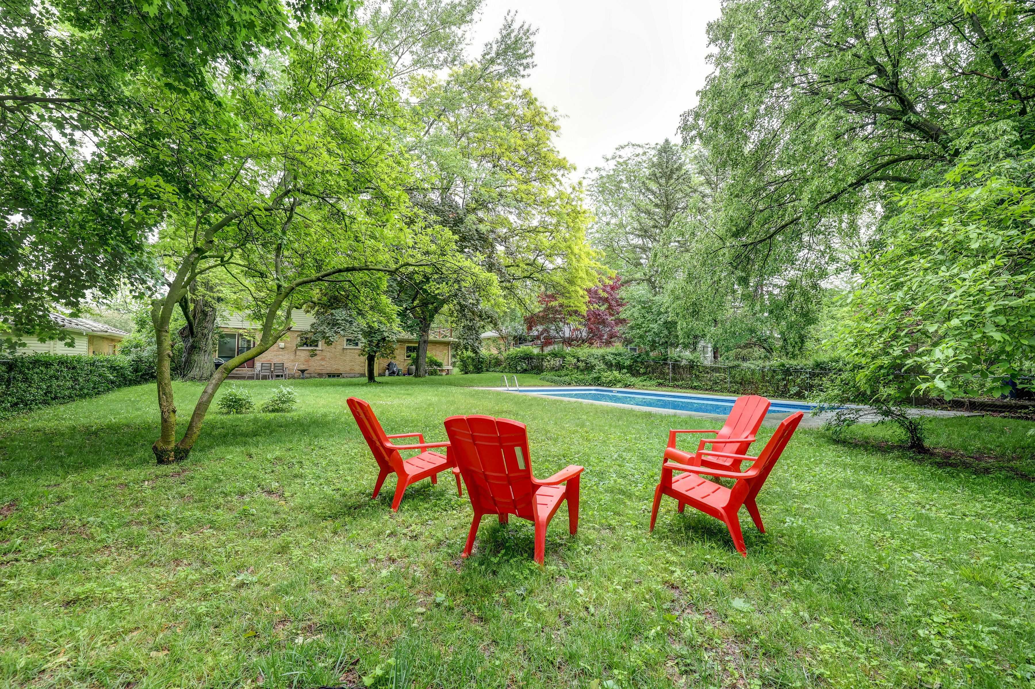 London North, ON N6G 1P3,76 Bloomfield DR