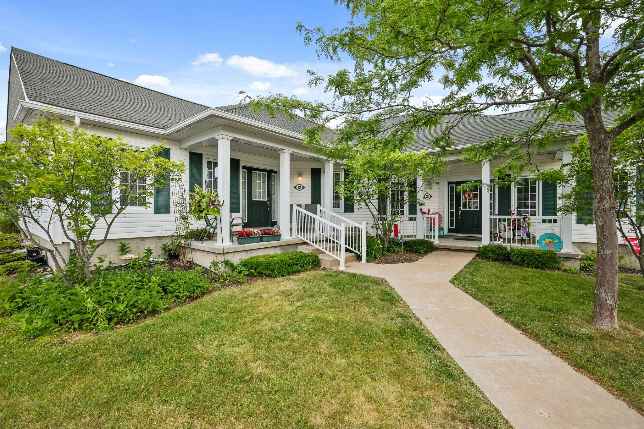 325 DENSMORE RD #304, Cobourg, ON K9A 0E4
