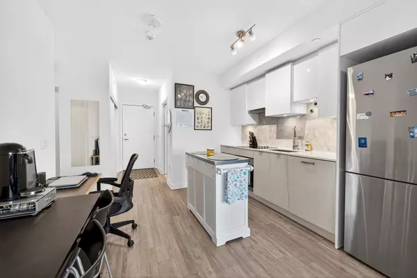 Toronto C10, ON M4P 0E4,195 Redpath AVE #3108