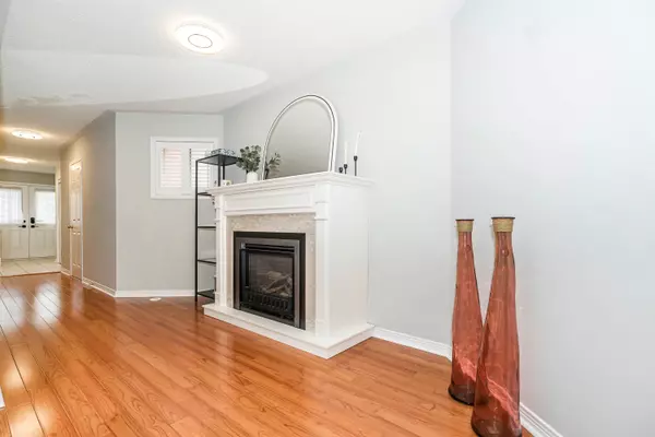Toronto E04, ON M1L 0B7,11 Pilkington DR