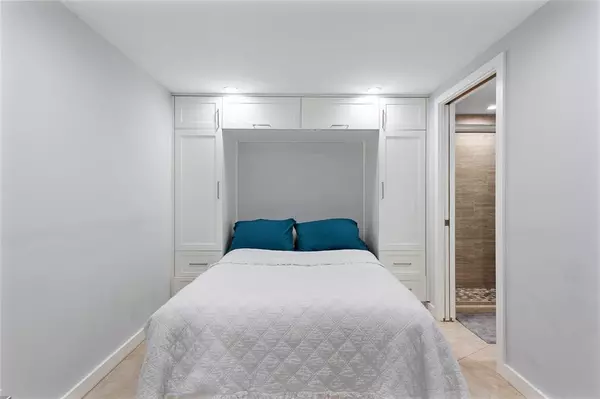 Fort Lauderdale, FL 33308,3800 Galt Ocean Dr #202