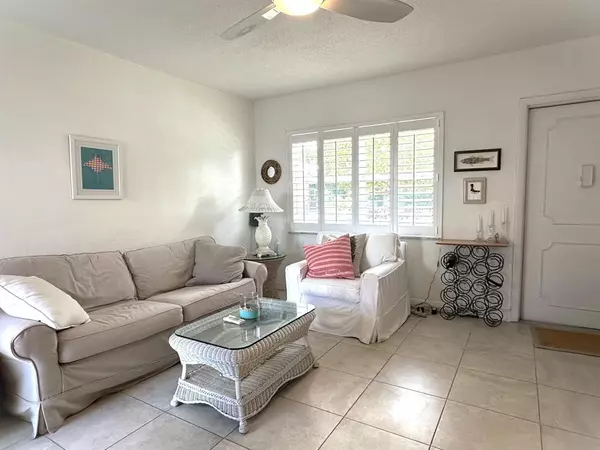 Lauderdale By The Sea, FL 33308,234 Hibiscus Ave #162