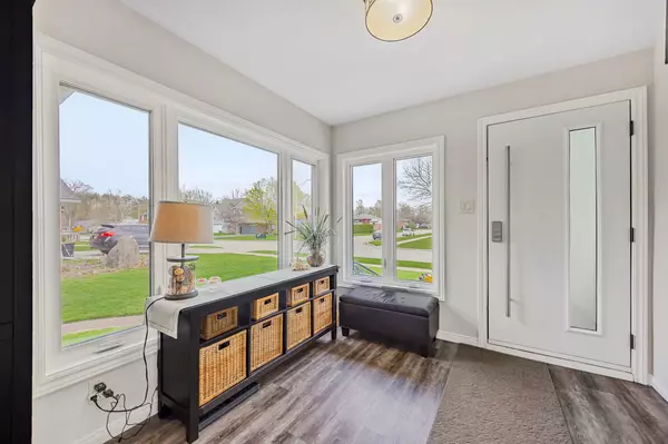 Midland, ON L4R 5A7,894 MONTREAL ST
