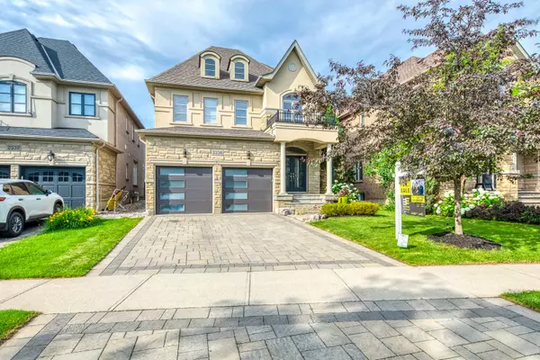 Oakville, ON L6H 0C5,2336 Thruxton DR