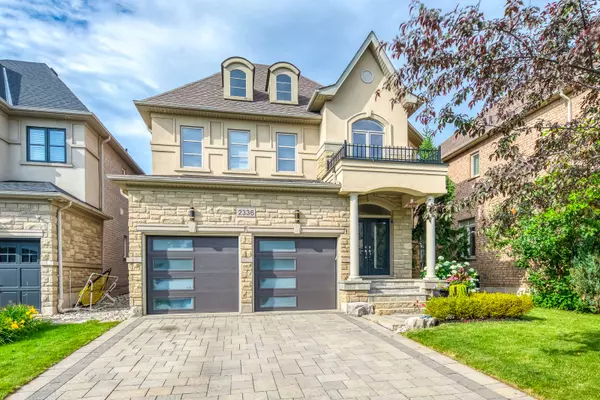 2336 Thruxton DR, Oakville, ON L6H 0C5