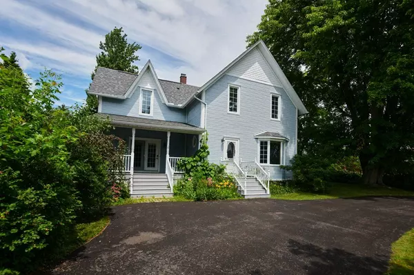South Dundas, ON K0C 1X0,11719 Lakeshore DR