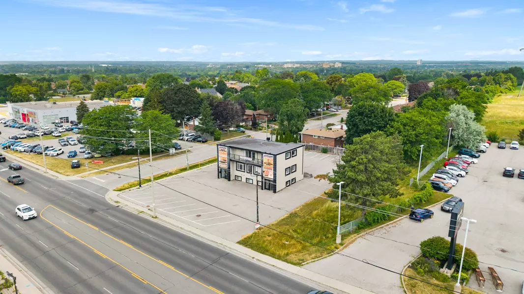 1400 Dundas ST E #1, Whitby, ON L1N 2K7