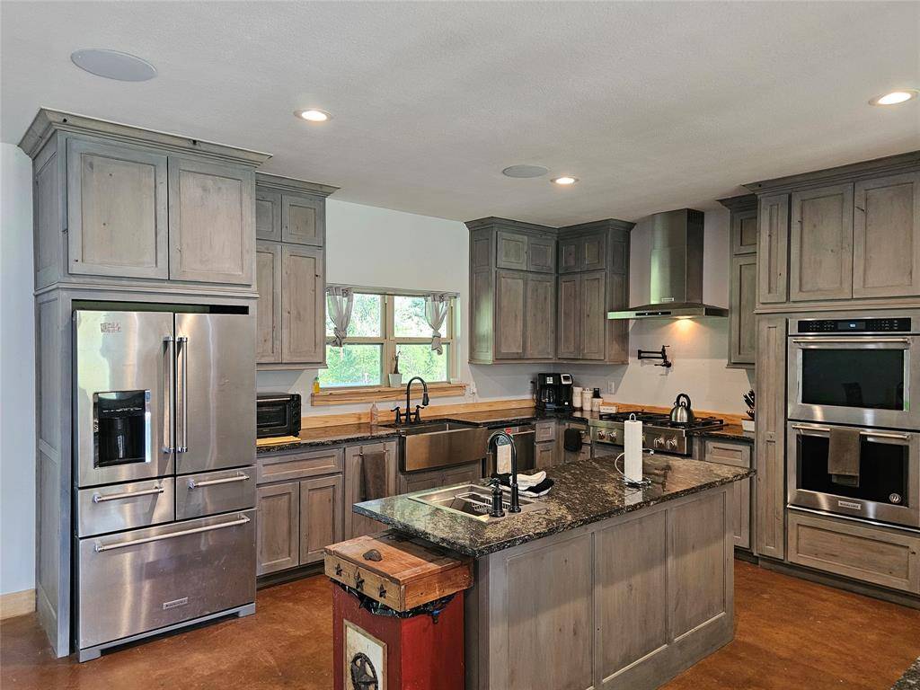 Winnsboro, TX 75494,437 County Road 3190