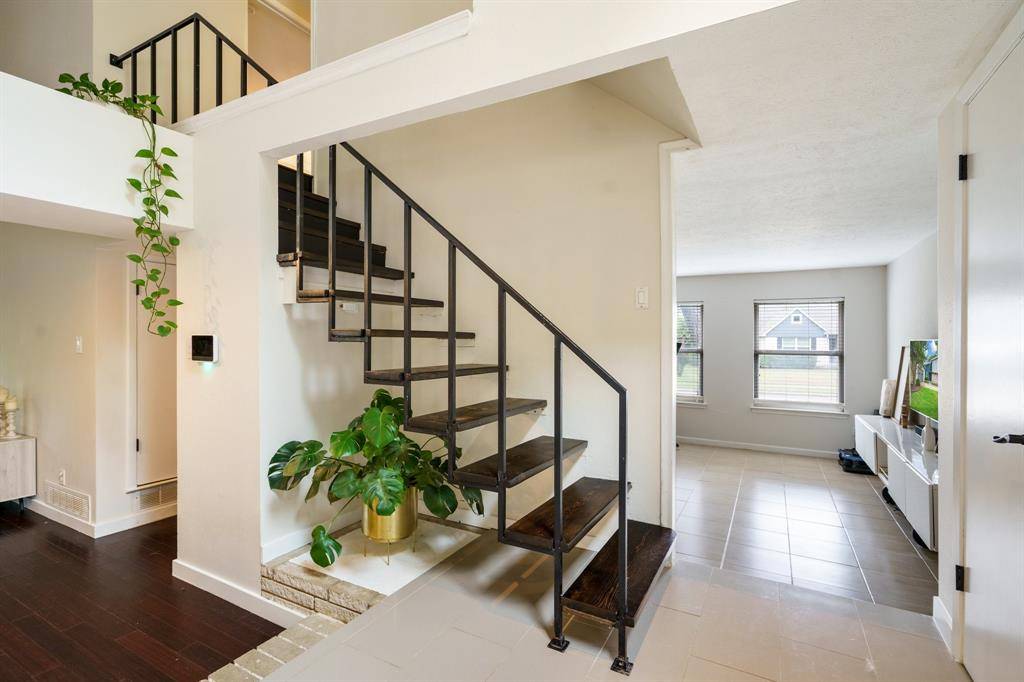 Farmers Branch, TX 75234,12208 Treeview Lane