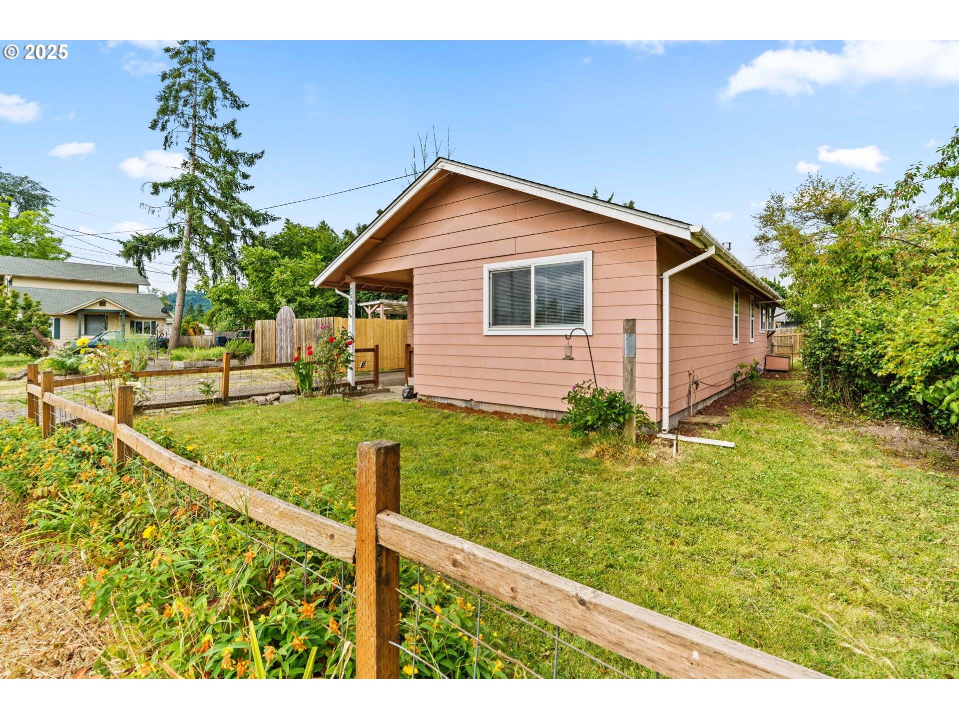 Springfield, OR 97477,730 23RD ST