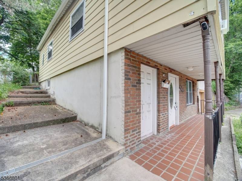 Ridgefield Park Village, NJ 07660,114 Hackensack Ave