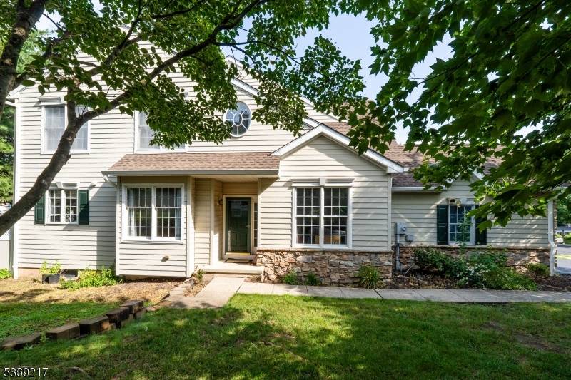 95 Patriot Hill Dr, Bernards Twp., NJ 07920