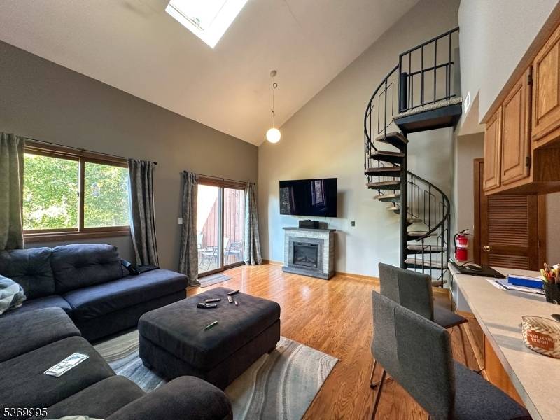4 Greg Norman Ct #4, Vernon Twp., NJ 07462