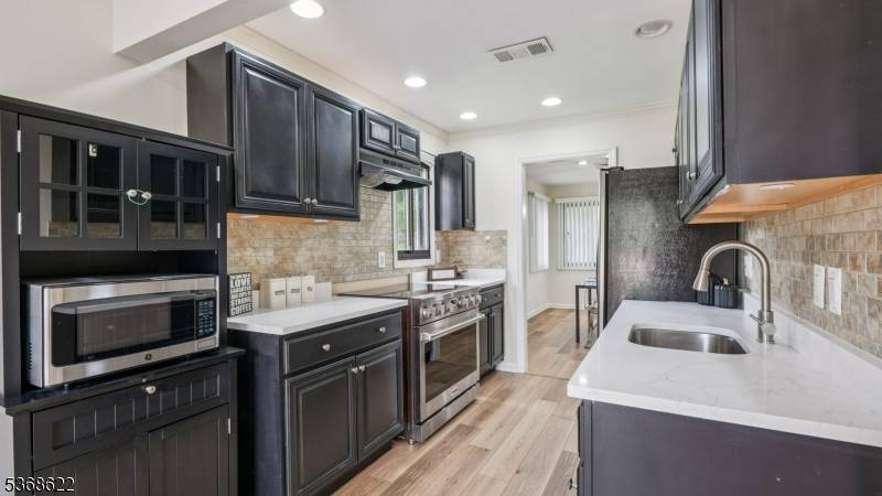 West Orange Twp., NJ 07052,39 Musano Ct