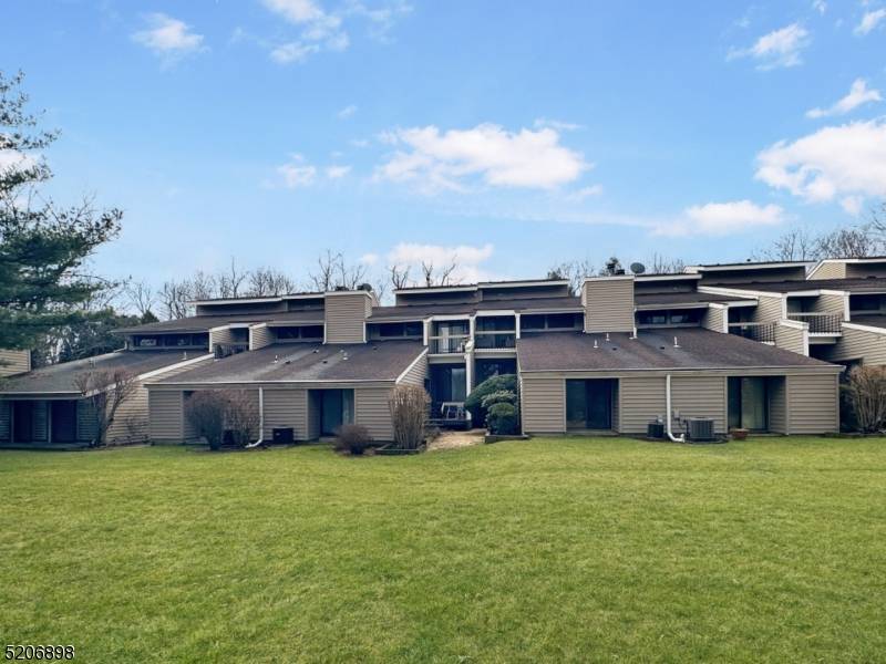 7 Hillside Ct, Union Twp., NJ 08809