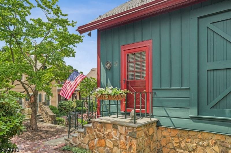 15 Murray Hill Sq, New Providence Boro, NJ 07974