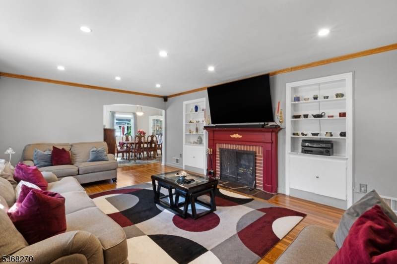 North Plainfield Boro, NJ 07060,235 Brook Ave